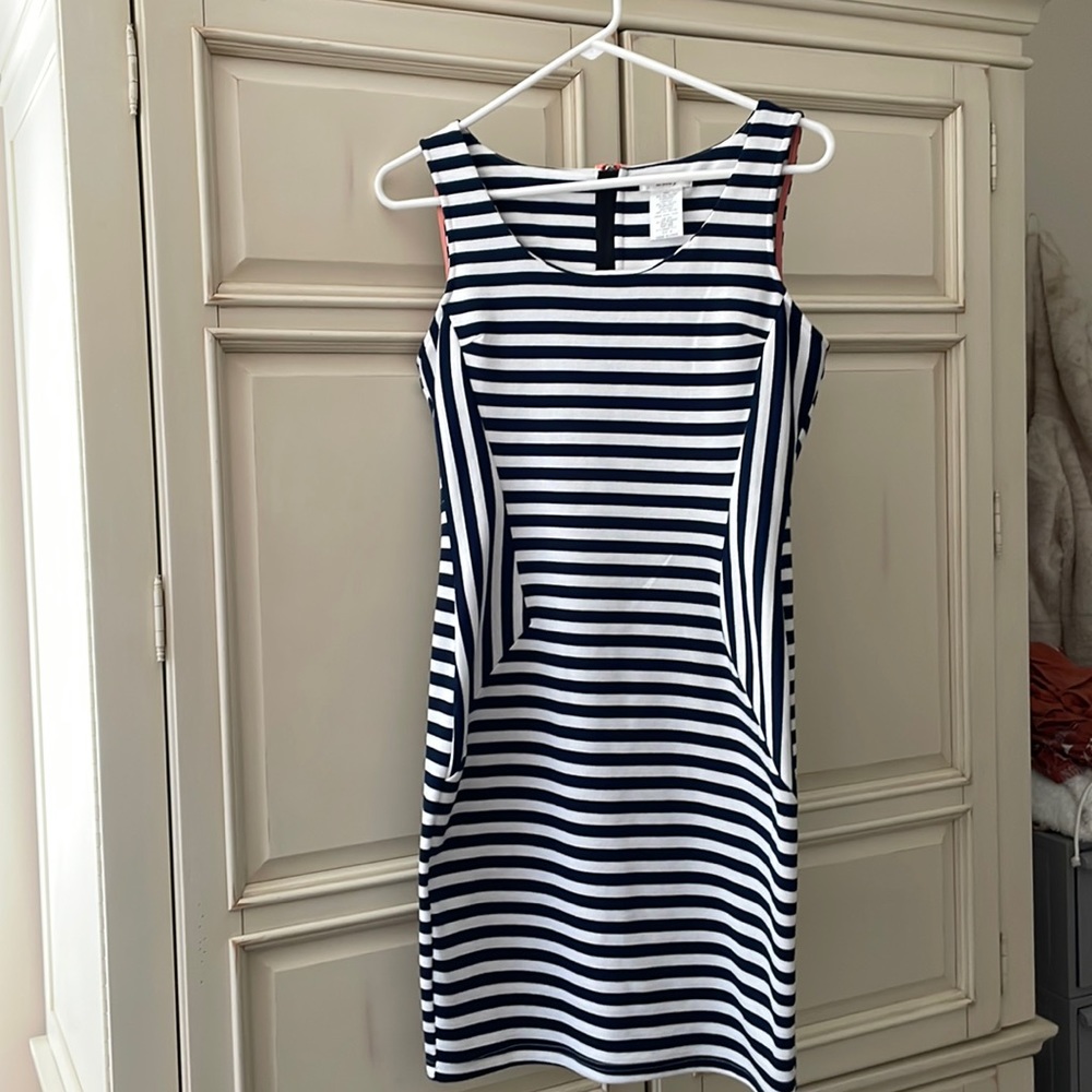 Easley navy/white dress with coral zipper-size M